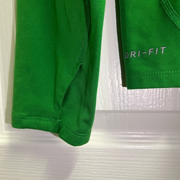 Nike Oregon green Quarter Zip (men’s large) - Picture 5 of 5